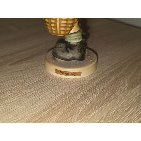 Goebel M.I. Hummel # 51 3/0 "Village Boy" 4" Tall Stylized Bee TMK-4 w/Sticker - Picture 5 of 6